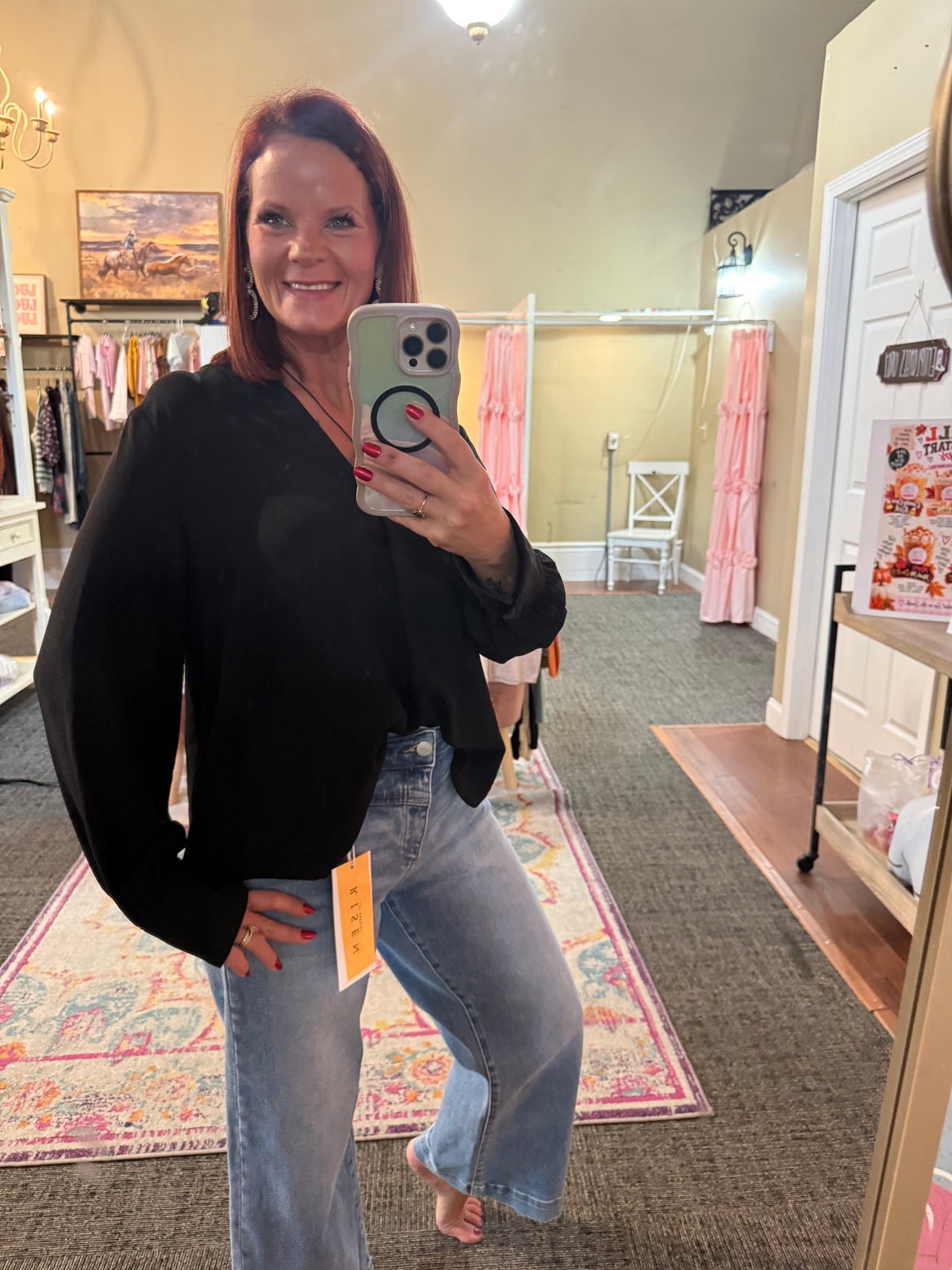 Black V top small