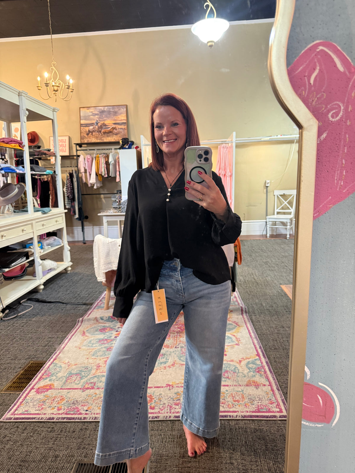 Black V top small