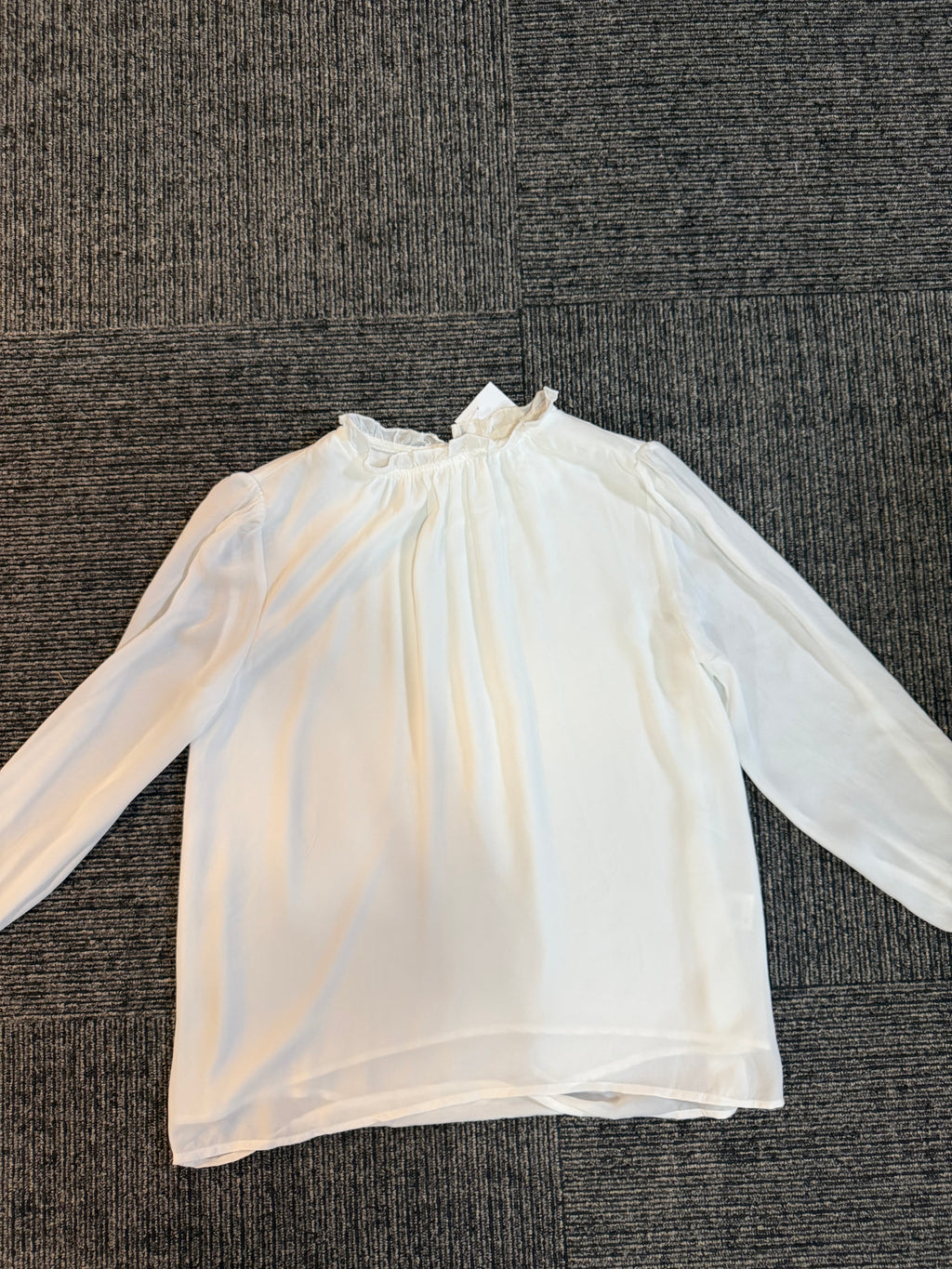 Ruffle Neck Top Small