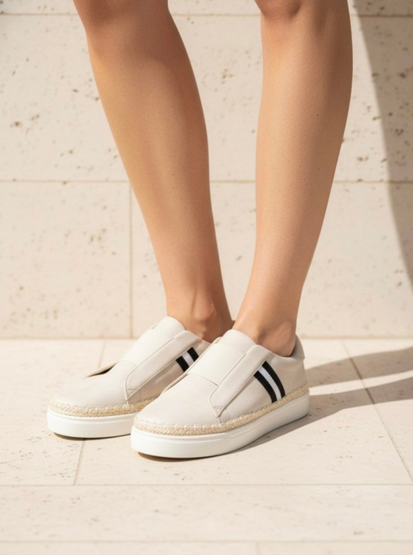 Side stripe Slip On Sneakers