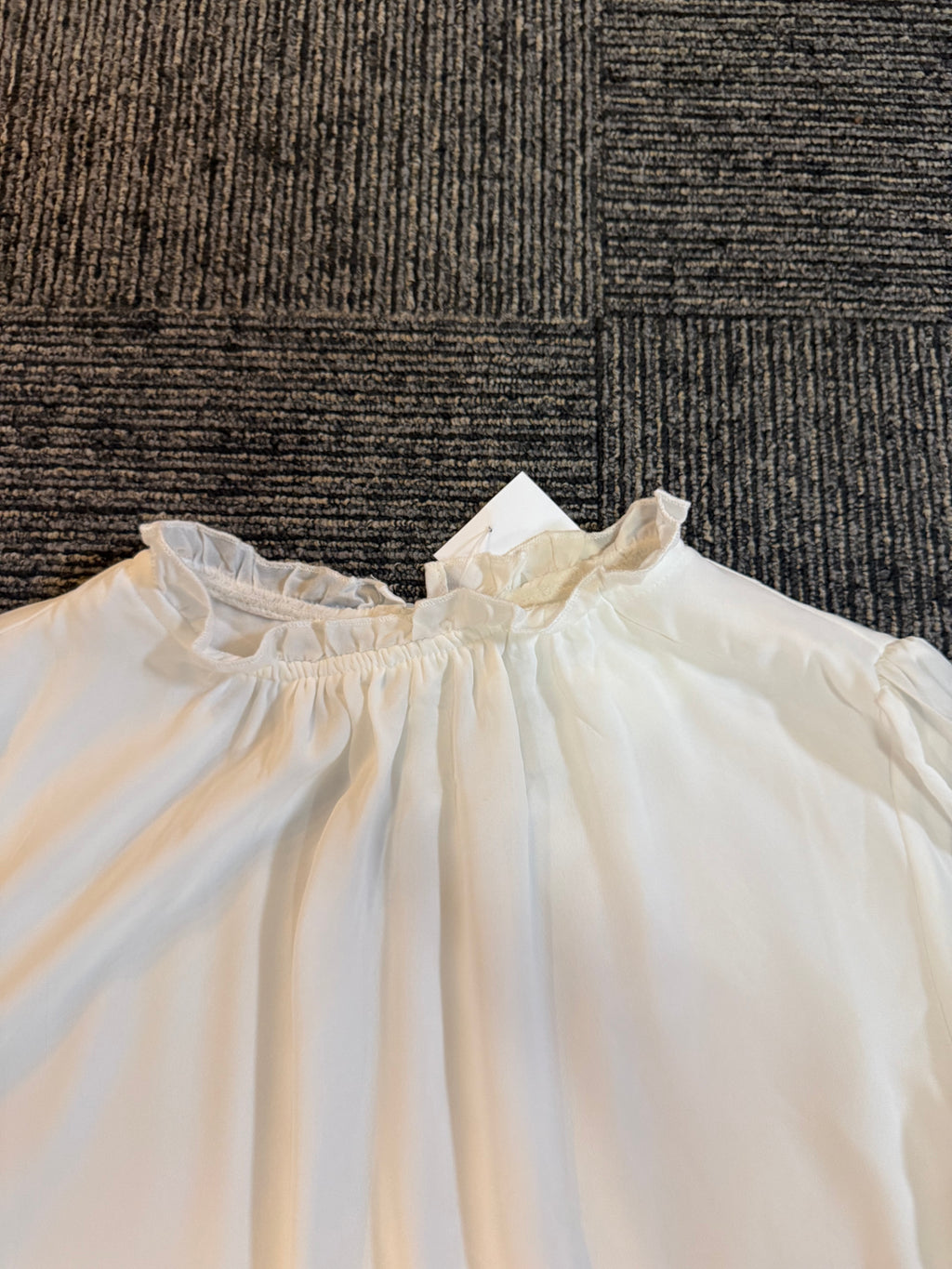 Ruffle Neck Top Small
