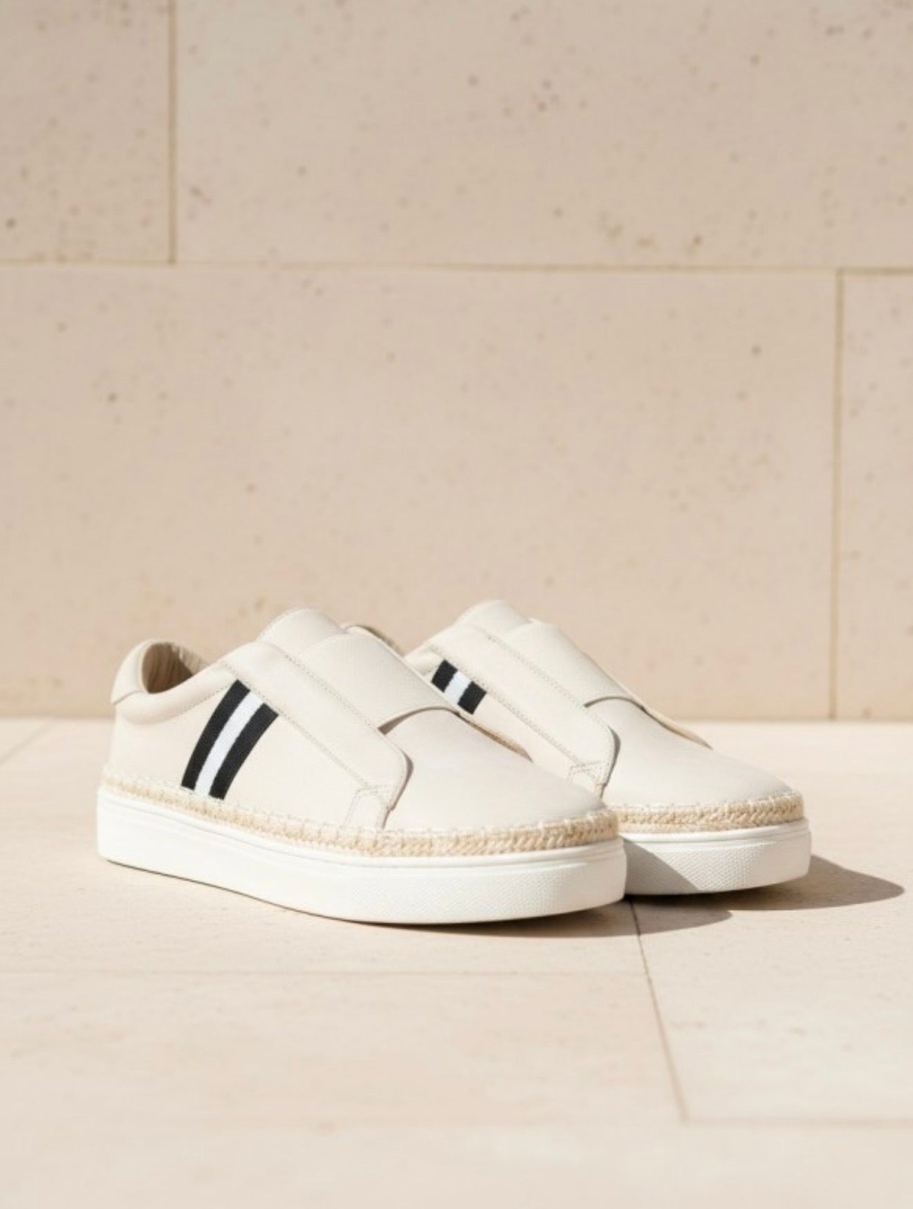 Side stripe Slip On Sneakers